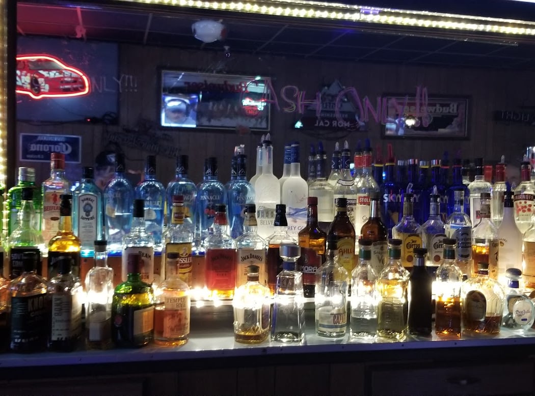 Blue Rock Lounge 3