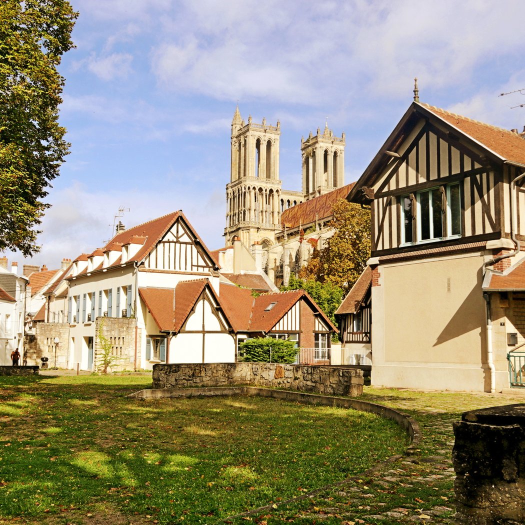 Square du Château 1