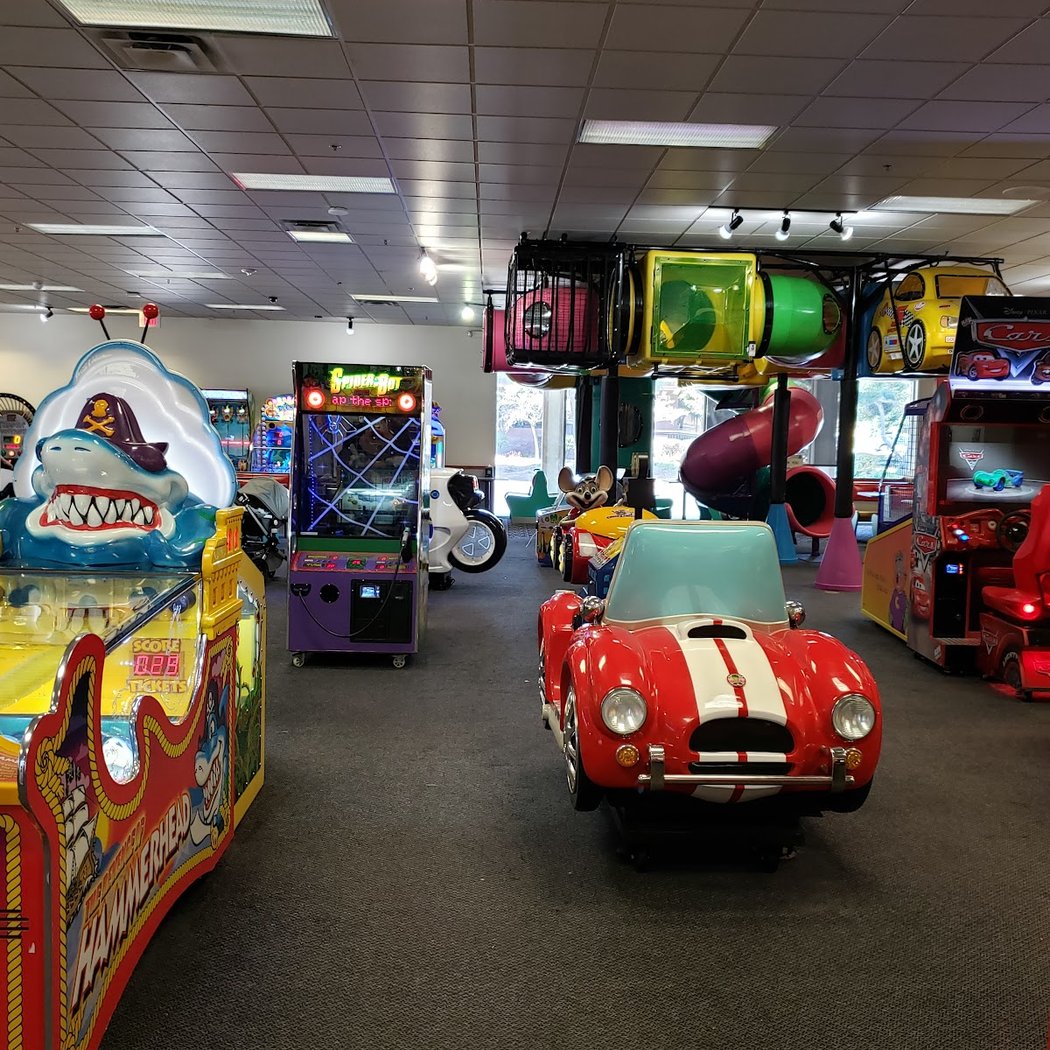 Chuck E. Cheese 3