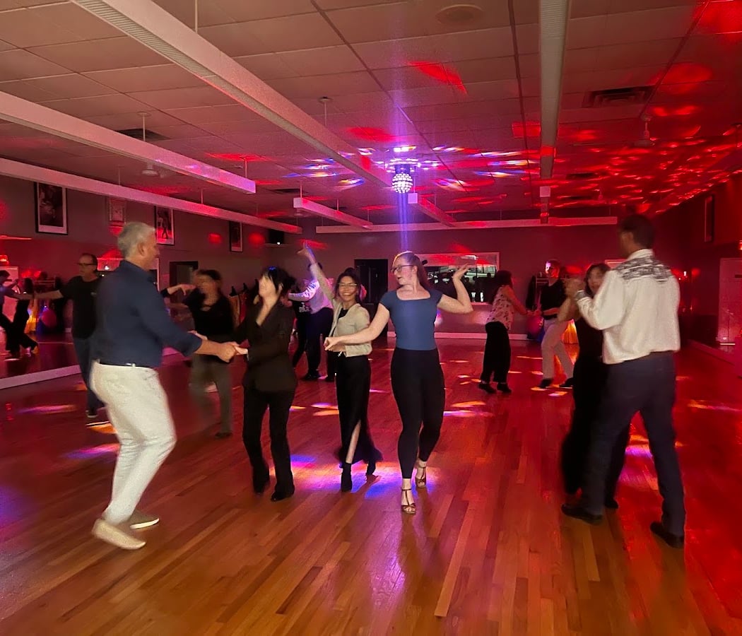 Beginner Ballroom & Social Dance Lessons 1