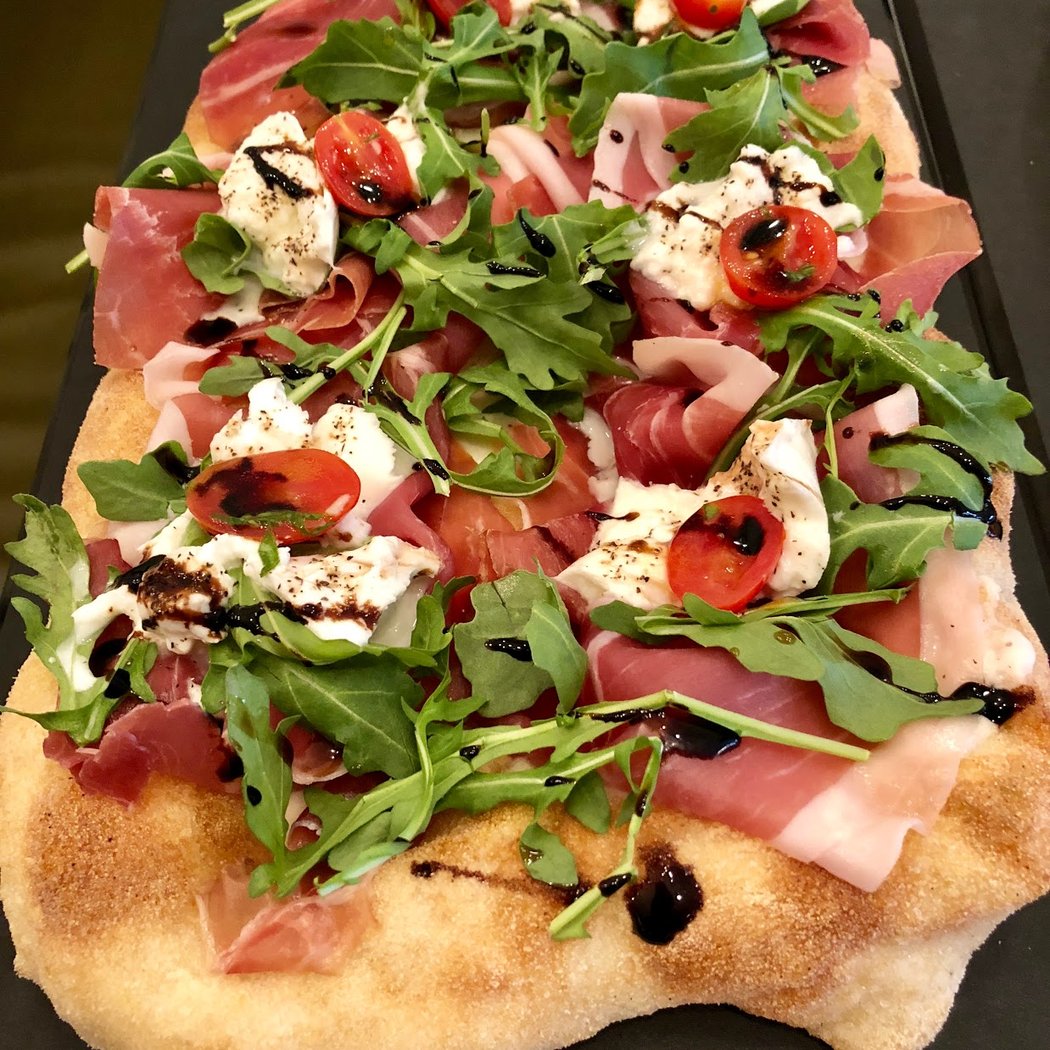 Gusto Pinsa Romana 1