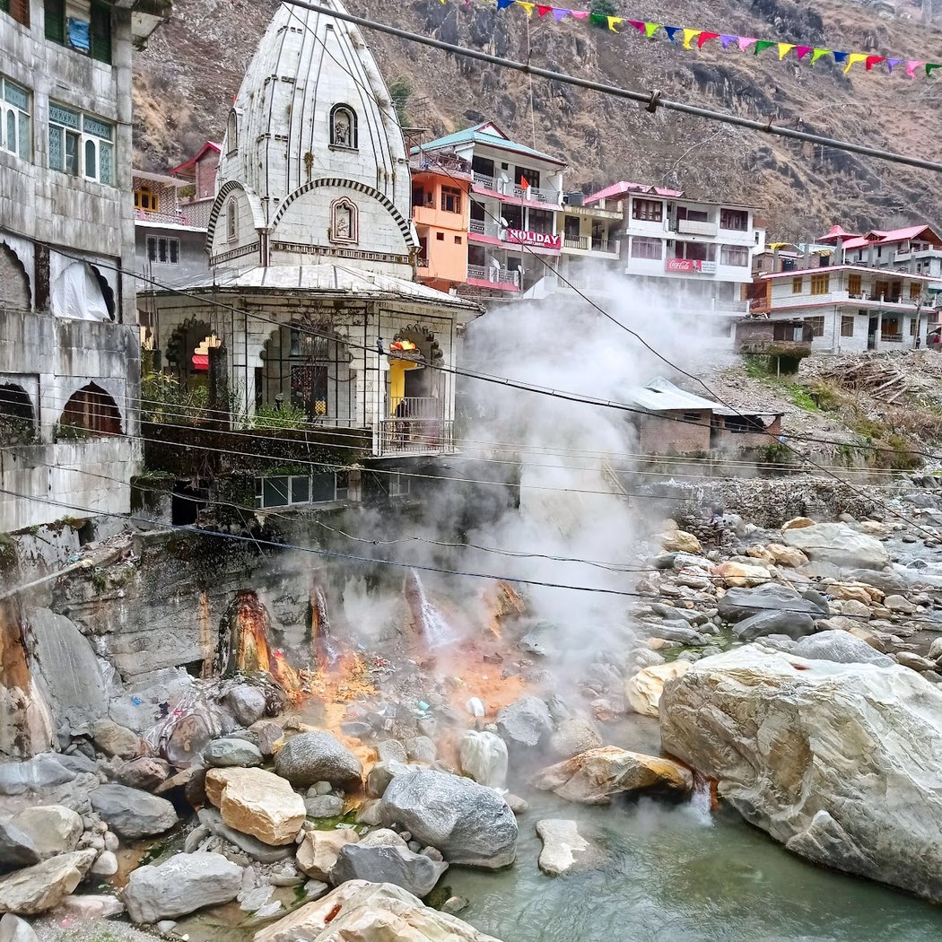 Manikaran Hot Water Pool 1