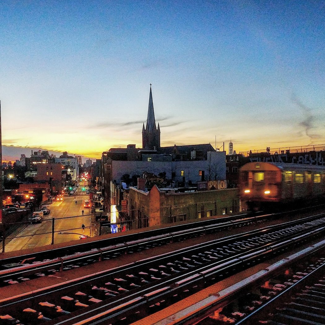 Flushing Ave 1