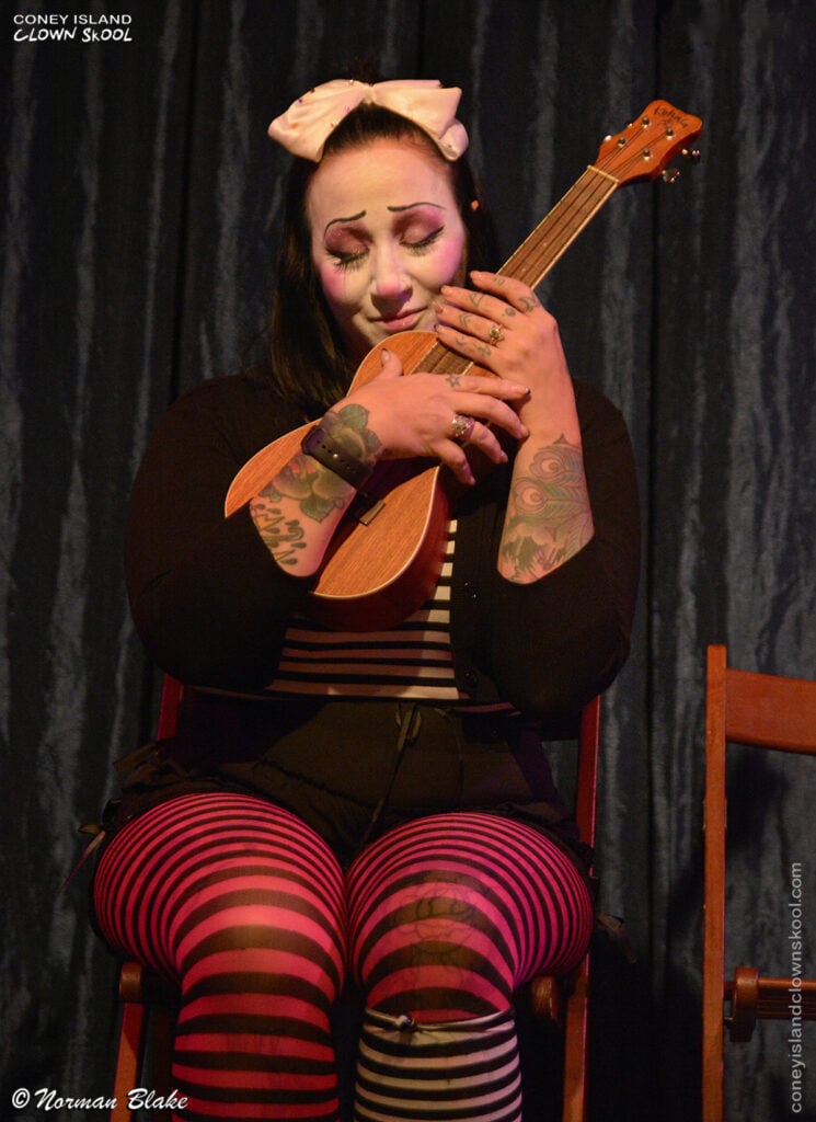 Clown DingALing... Brooklyn NYC (Birthday Party Clowns)) 3