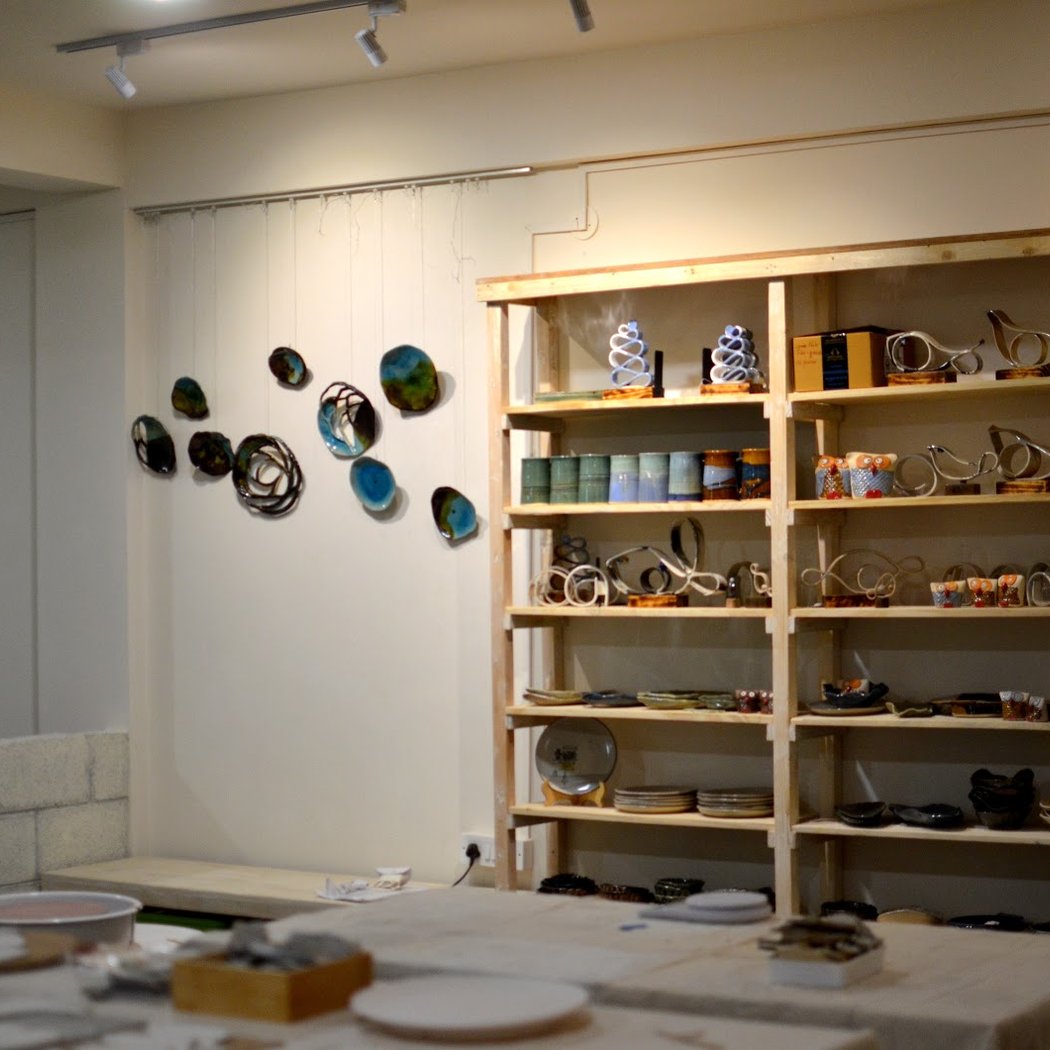 Mud with Love - Pottery Studio 3