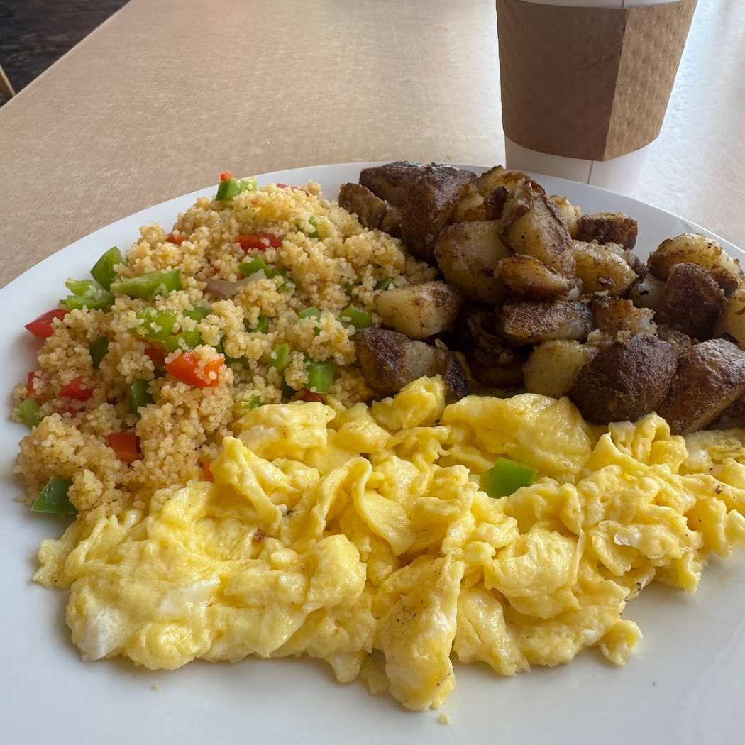Cafe Lakeview 3