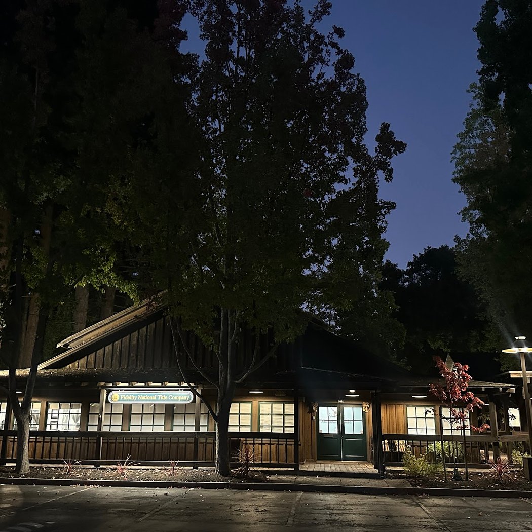 Danville Livery Shopping Center 3