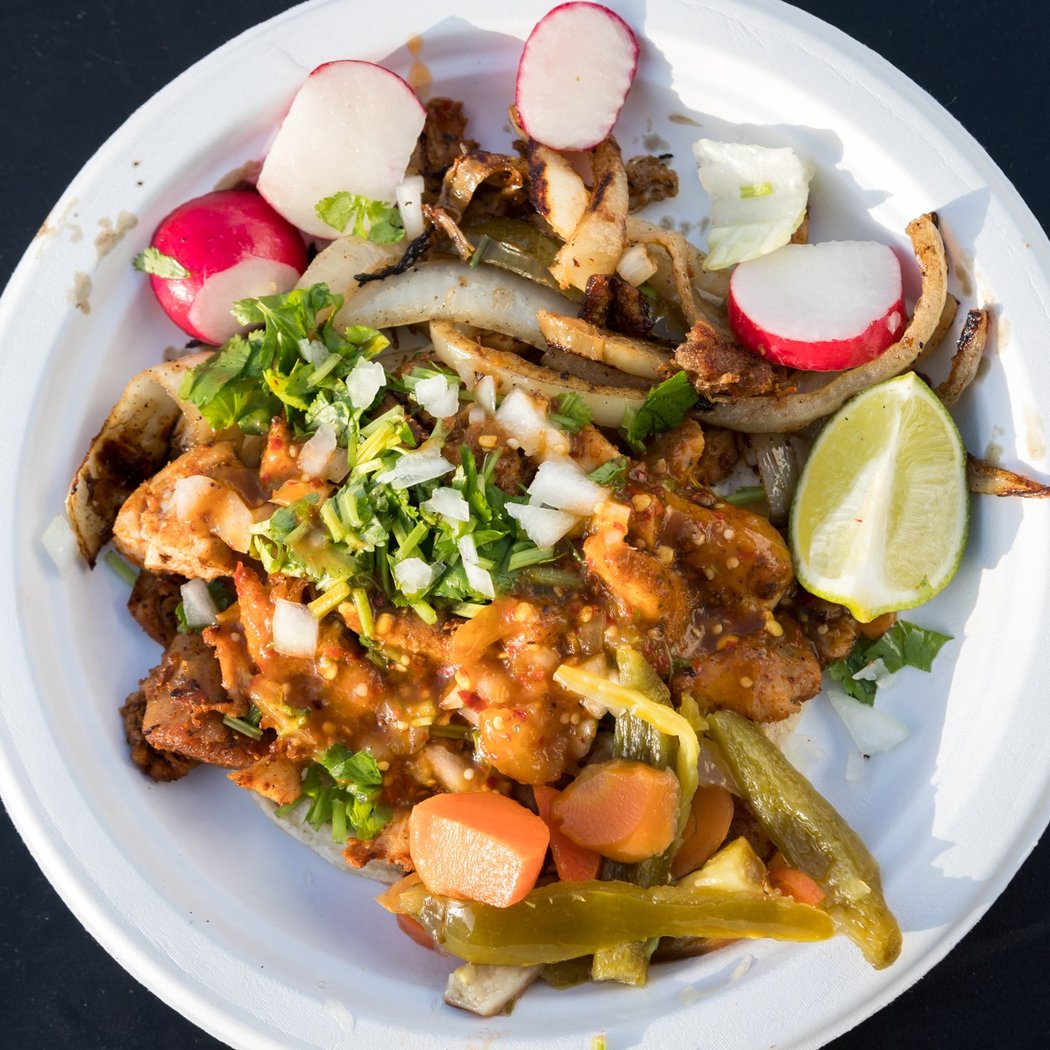 El Gallo Giro Food Truck 3
