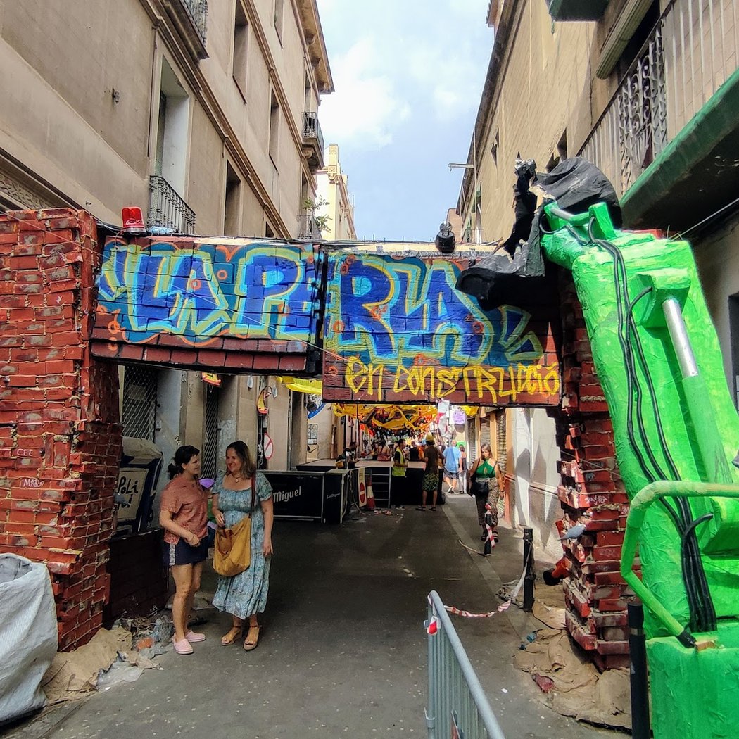 Carrer de la Perla 2