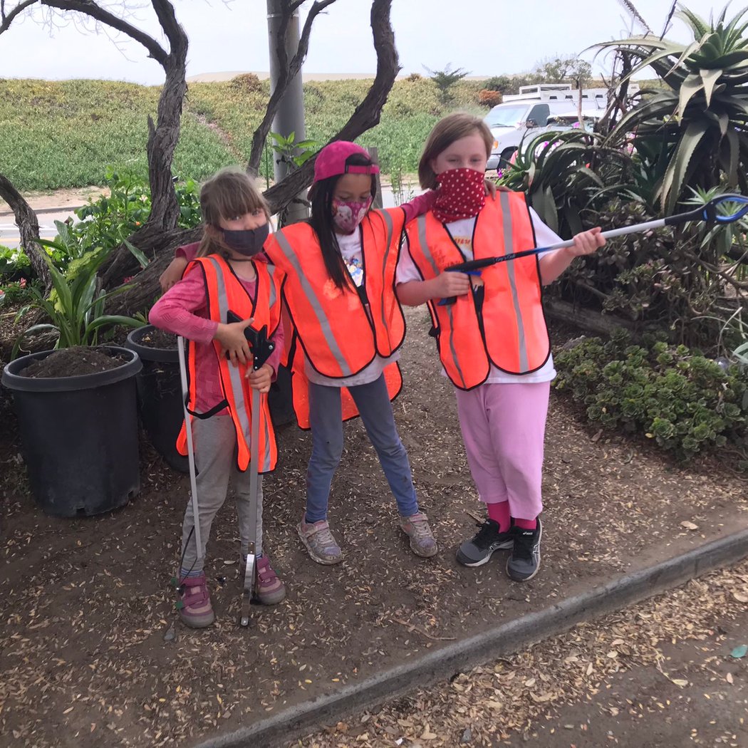 Ocean Beach Park Cleanup - Volunteer Community Service 3