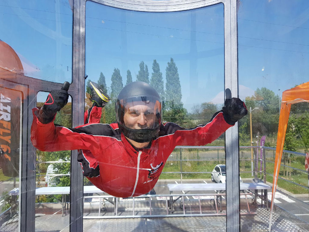 Airfly Aquitaine Simulateur de chute libre à Saint-Paul-lès-Dax - Soufflerie Baco Landaise 1
