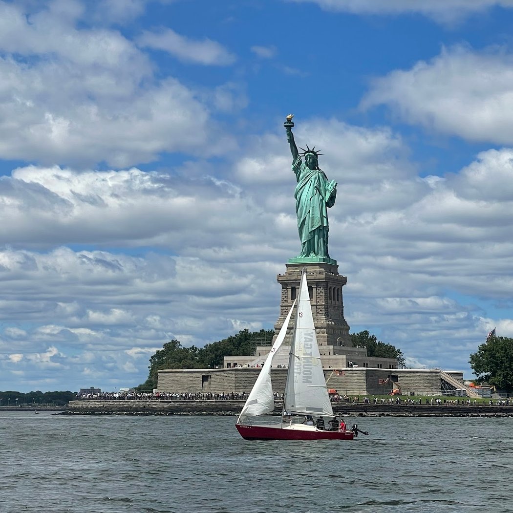 Manhattan Sailing School 1