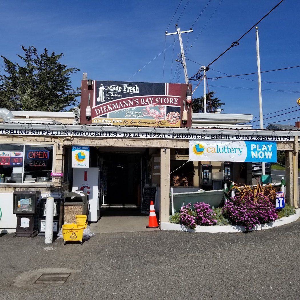 Diekmann's Bay Store 2