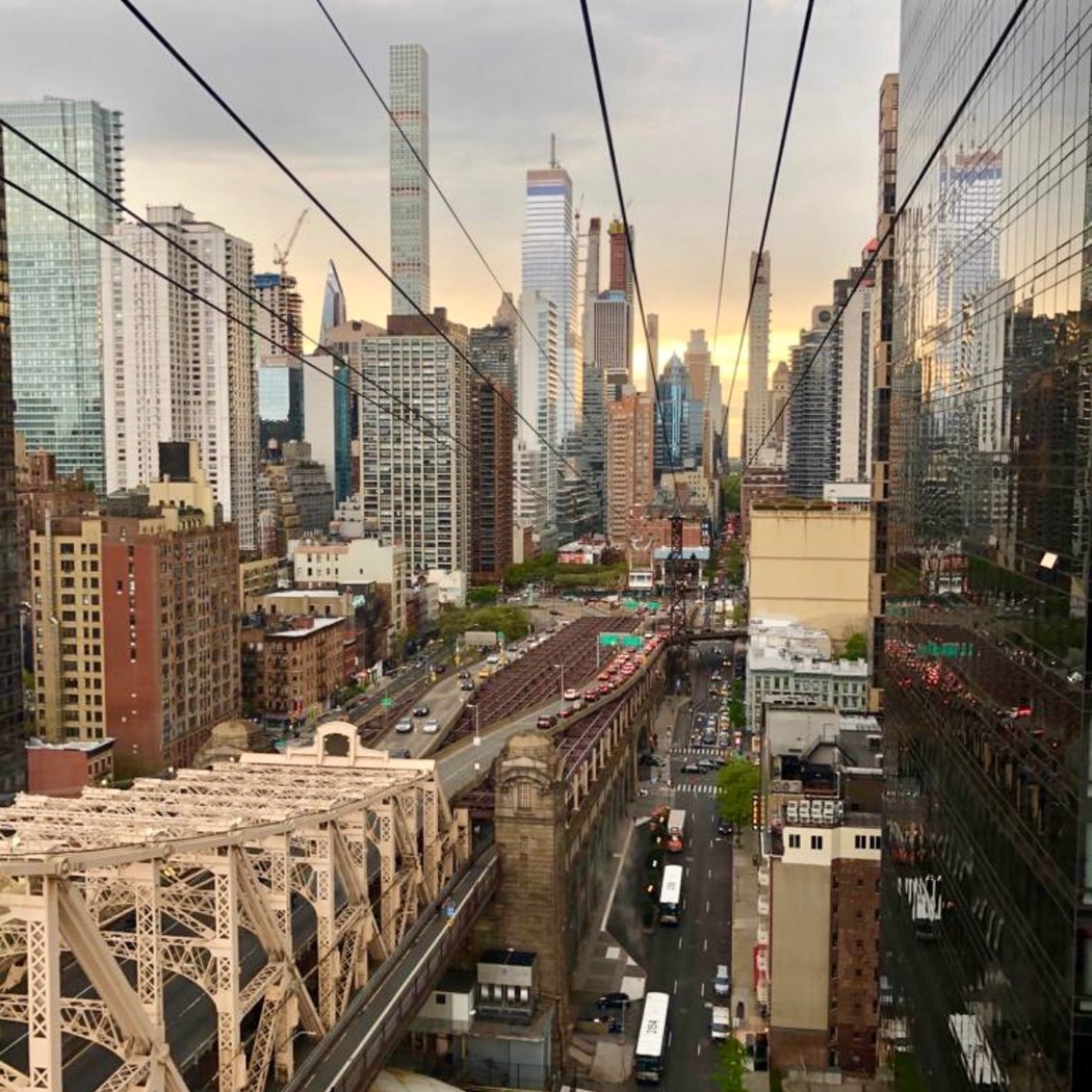 Roosevelt Island Tramway - Island station 2