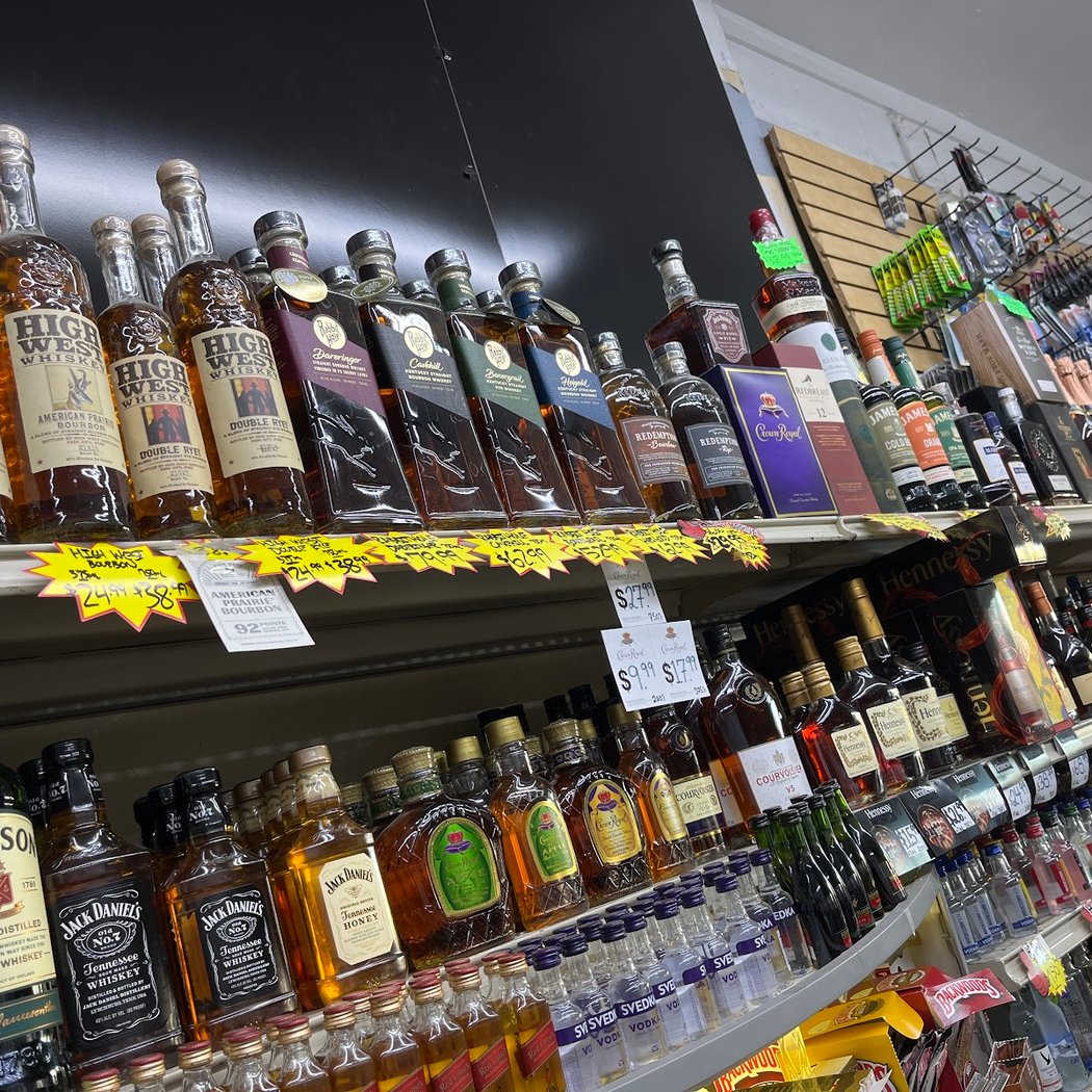 San Pablo Market & Liquor 1