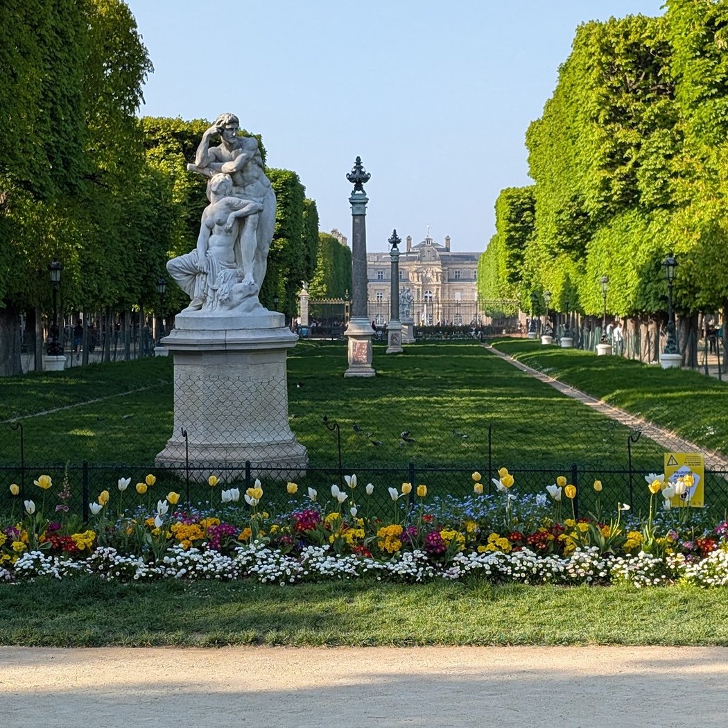 Jardin ouvert la nuit 1