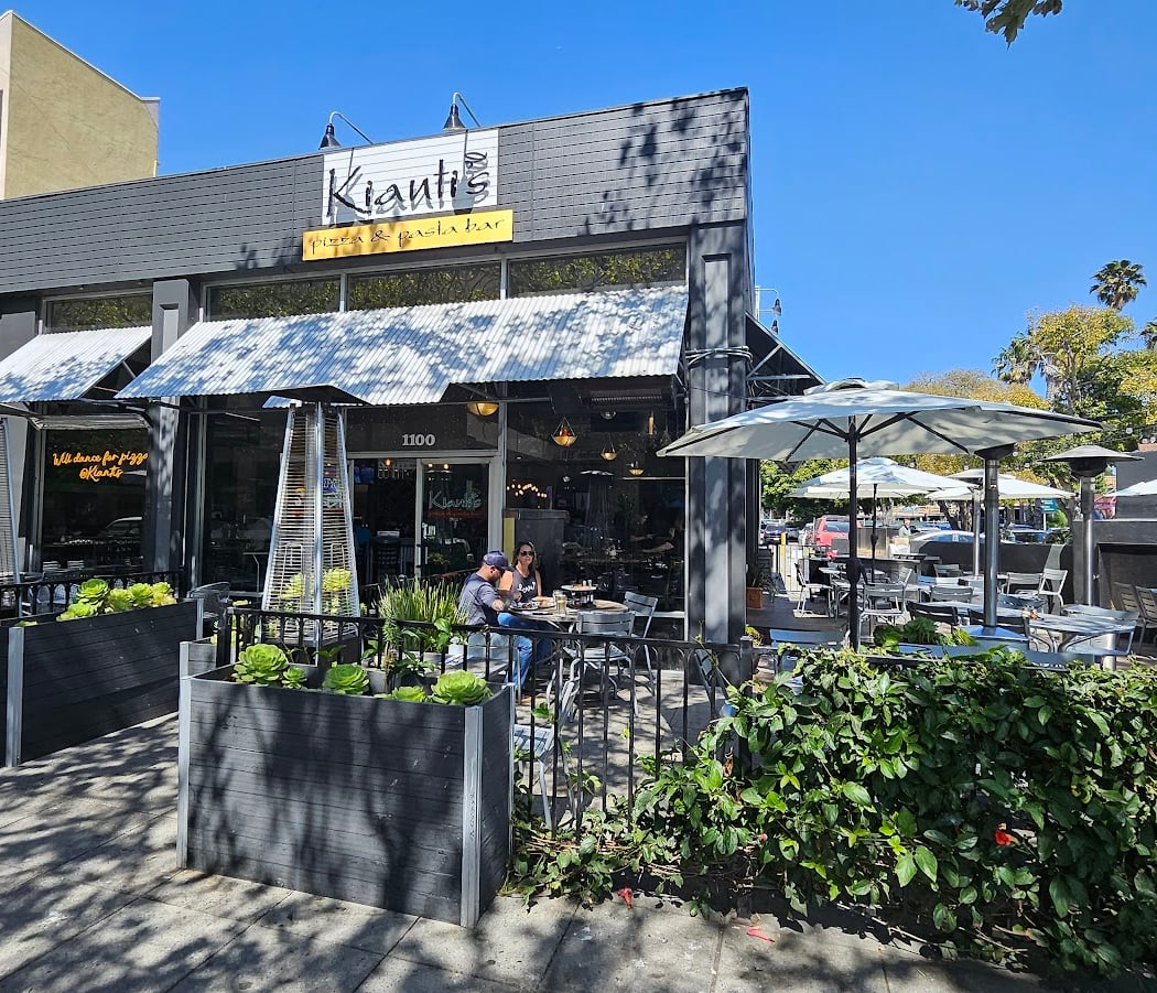 Kianti’s Pizza & Pasta Bar 2