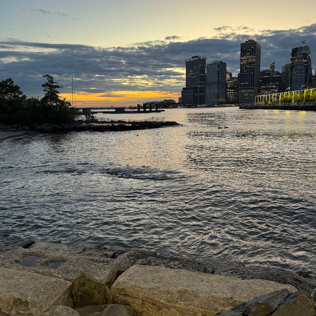 Pier 5 Uplands Lawn 2