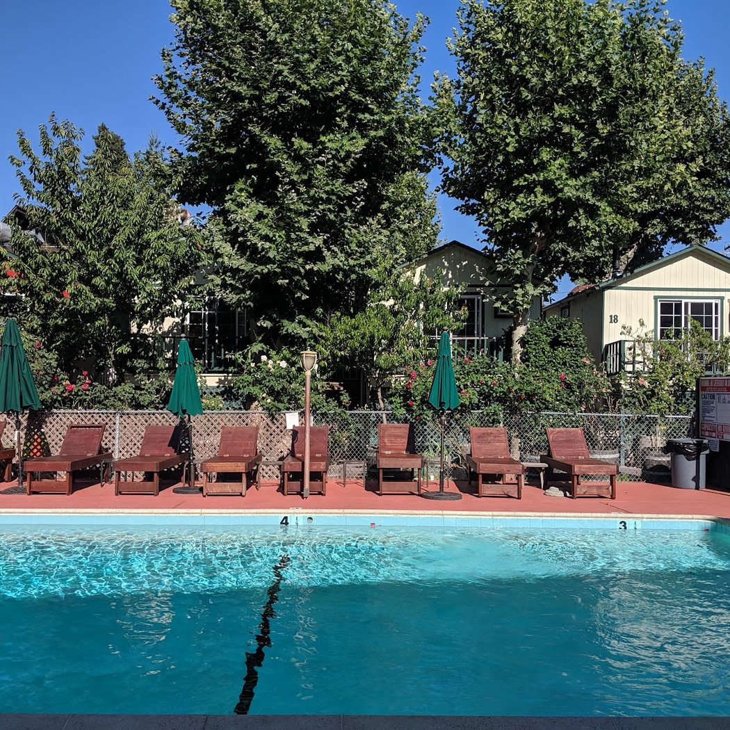The Woods Cottages & Cabins @ Russian River 1