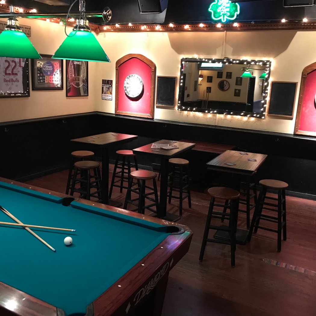 Finnegan's Pub 4