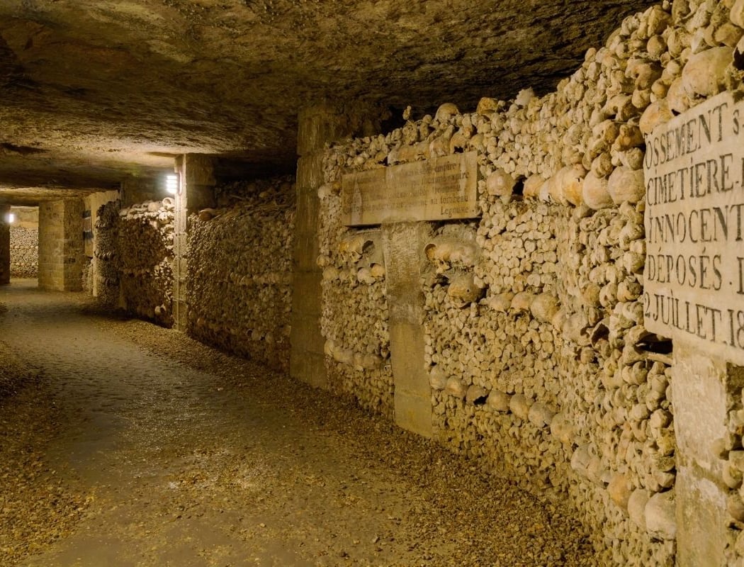 Catacombs of Paris 5