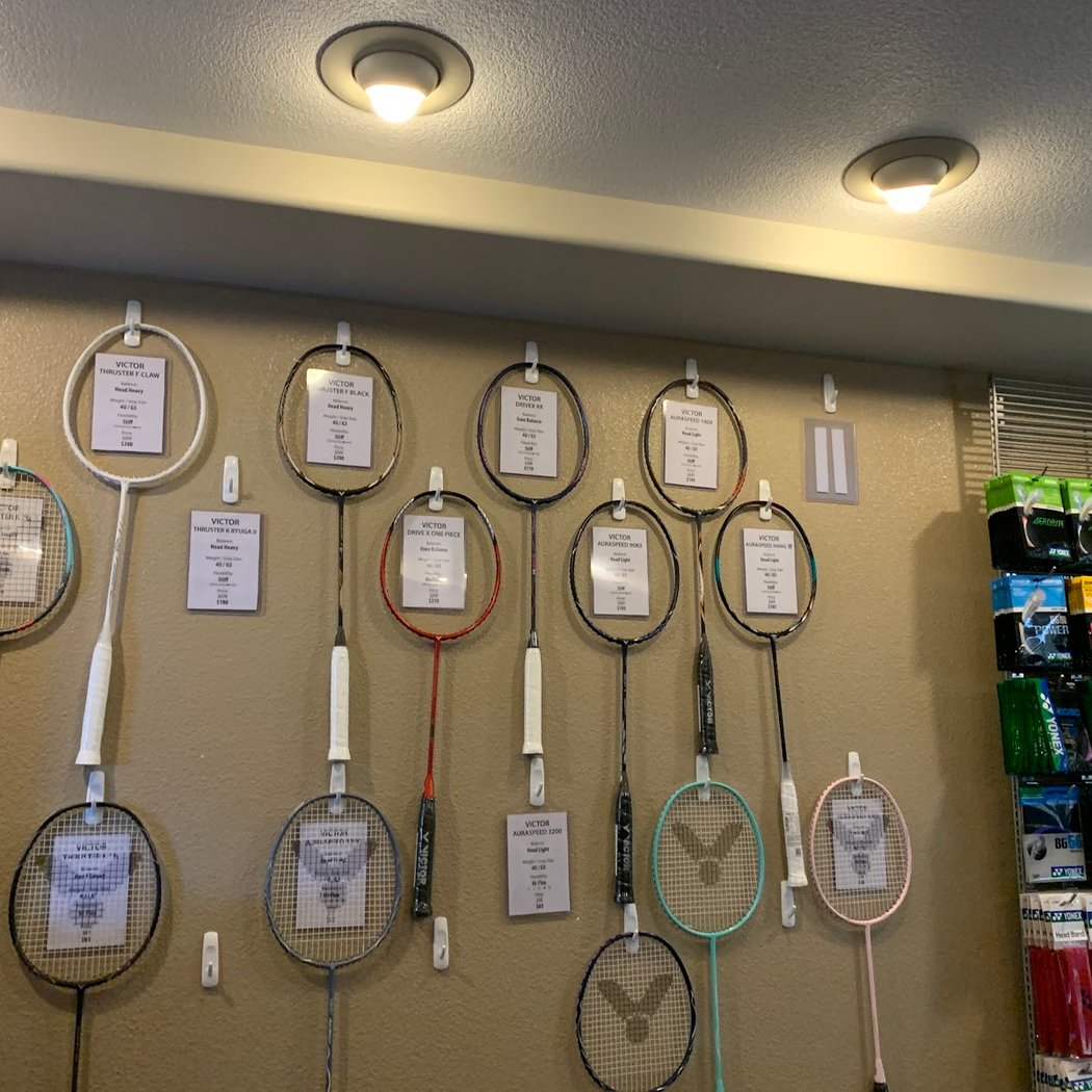 AK Badminton & Tennis 3