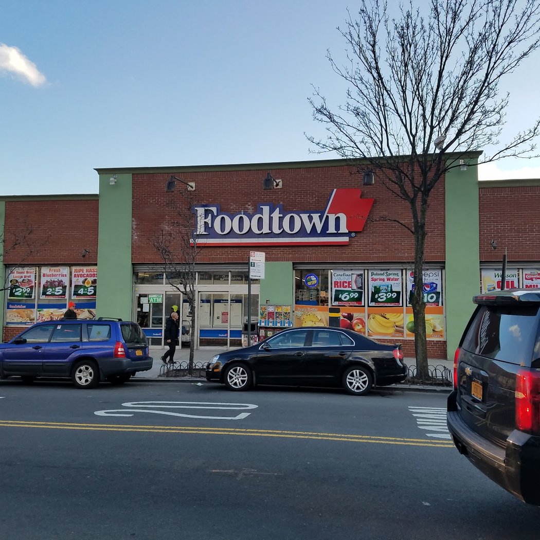 Ferreira Foodtown of Jackson Heights - Supermarket 2