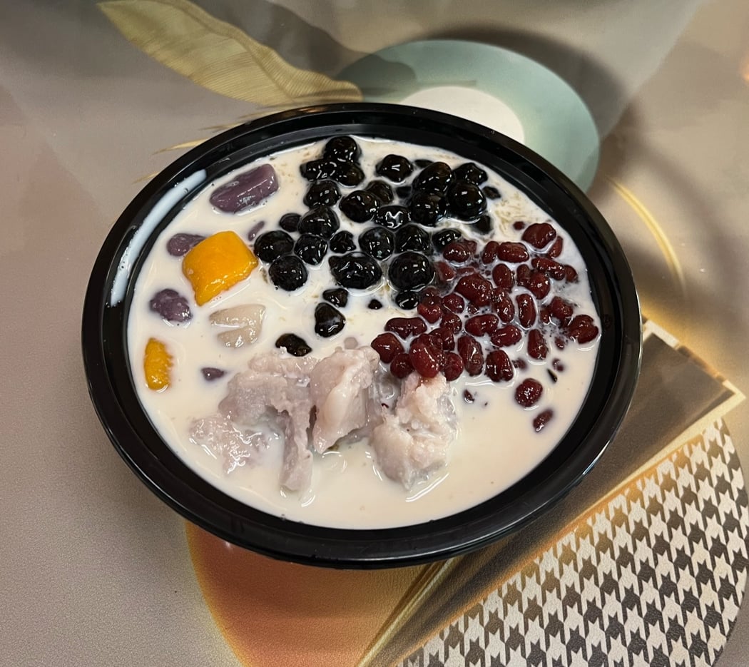 Metro Hong Kong Dessert and Milk Tea 1