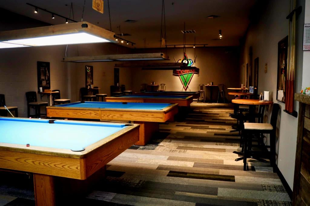 RACKS-N-CUES Billiards and Brews 3