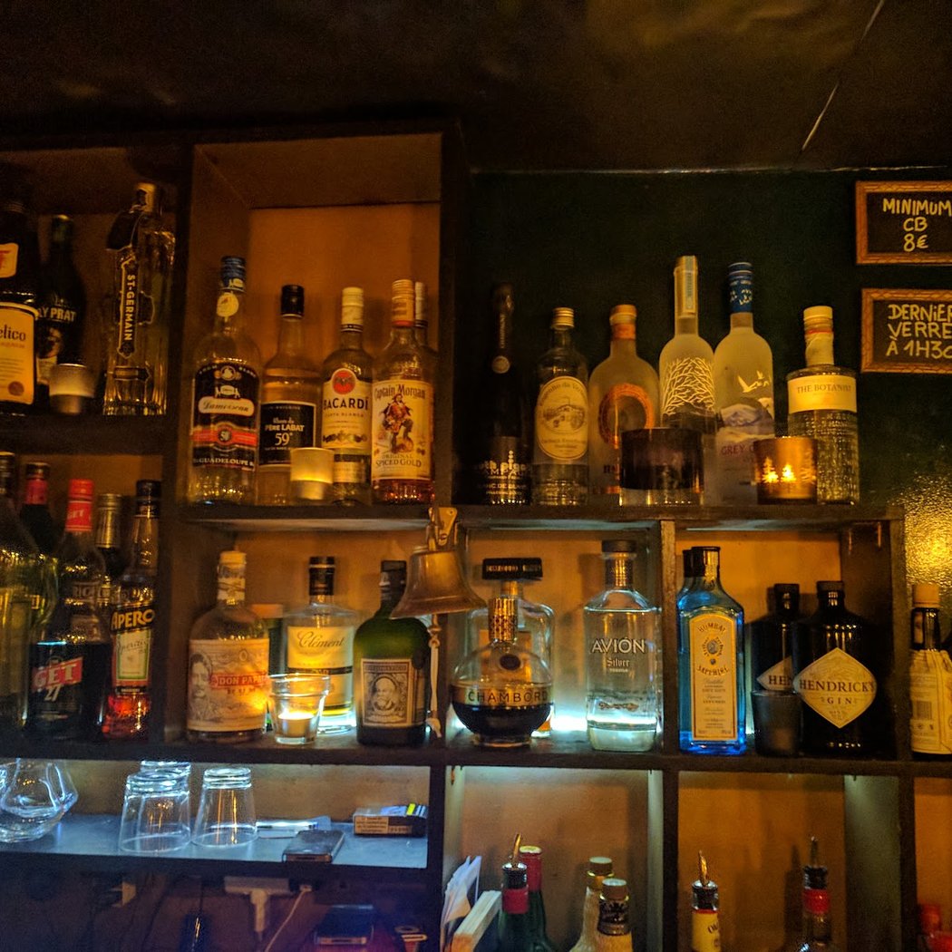 Raymond Bar 3