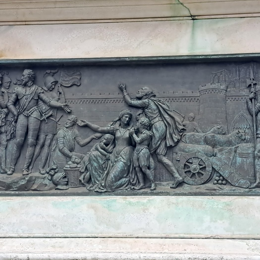 Equestrian Statue of Henri IV 3