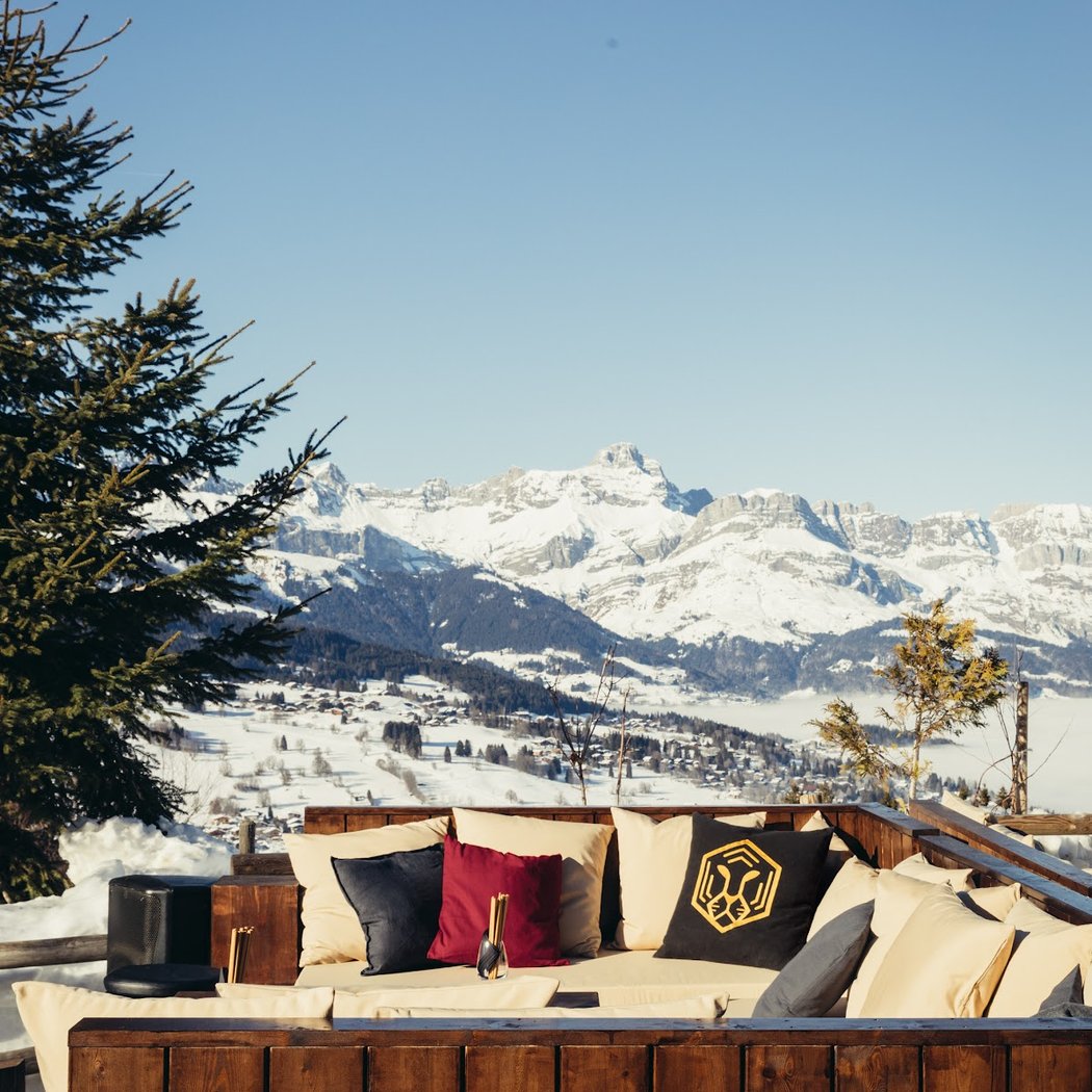 Après-ski at Tigrr Megève 1