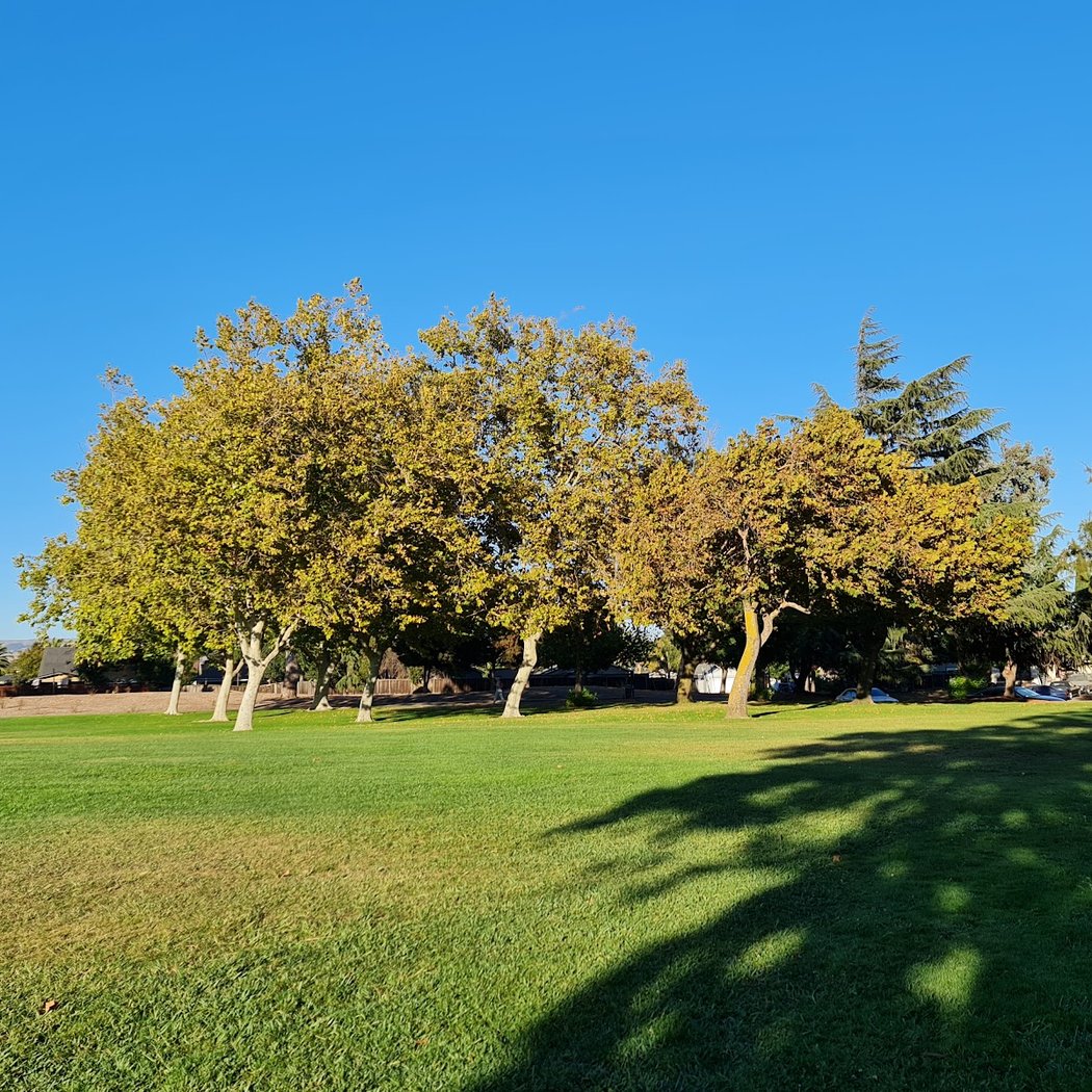 Mayhews Landings Park with Basketball Court 2