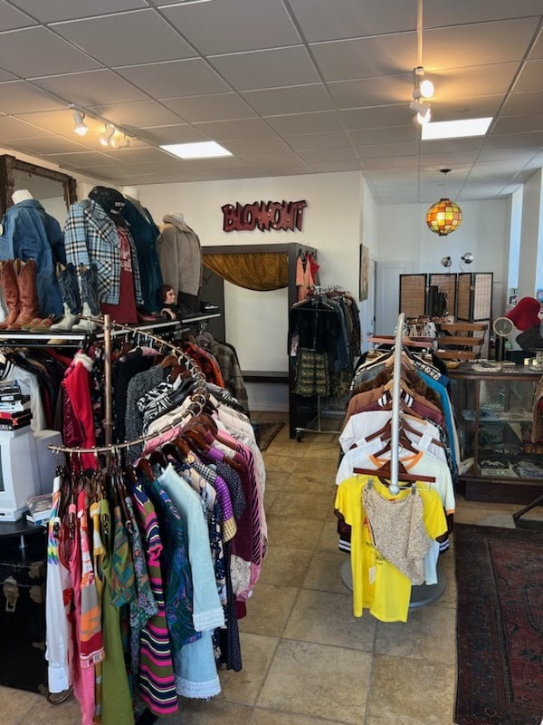 Fade to Black Vintage Clothing 2