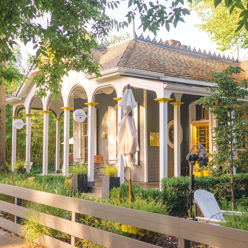 Brannan Cottage Inn 2