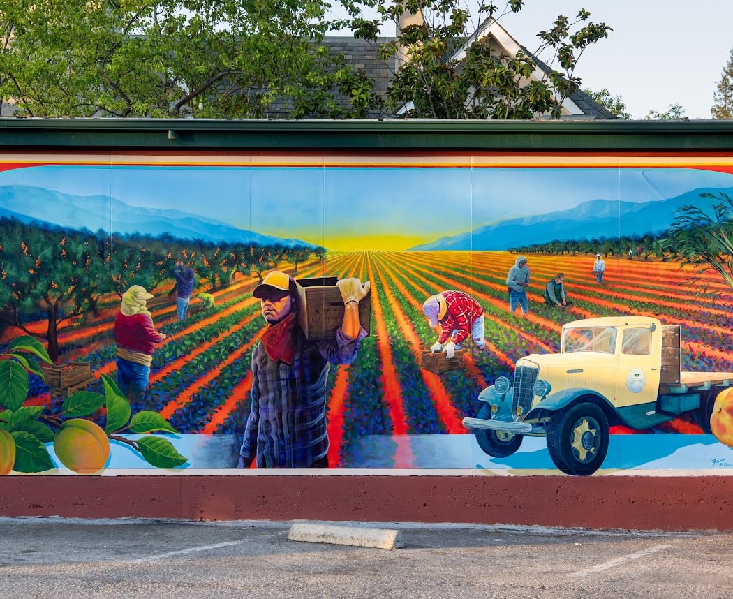 Mural: Grateful Harvest 1