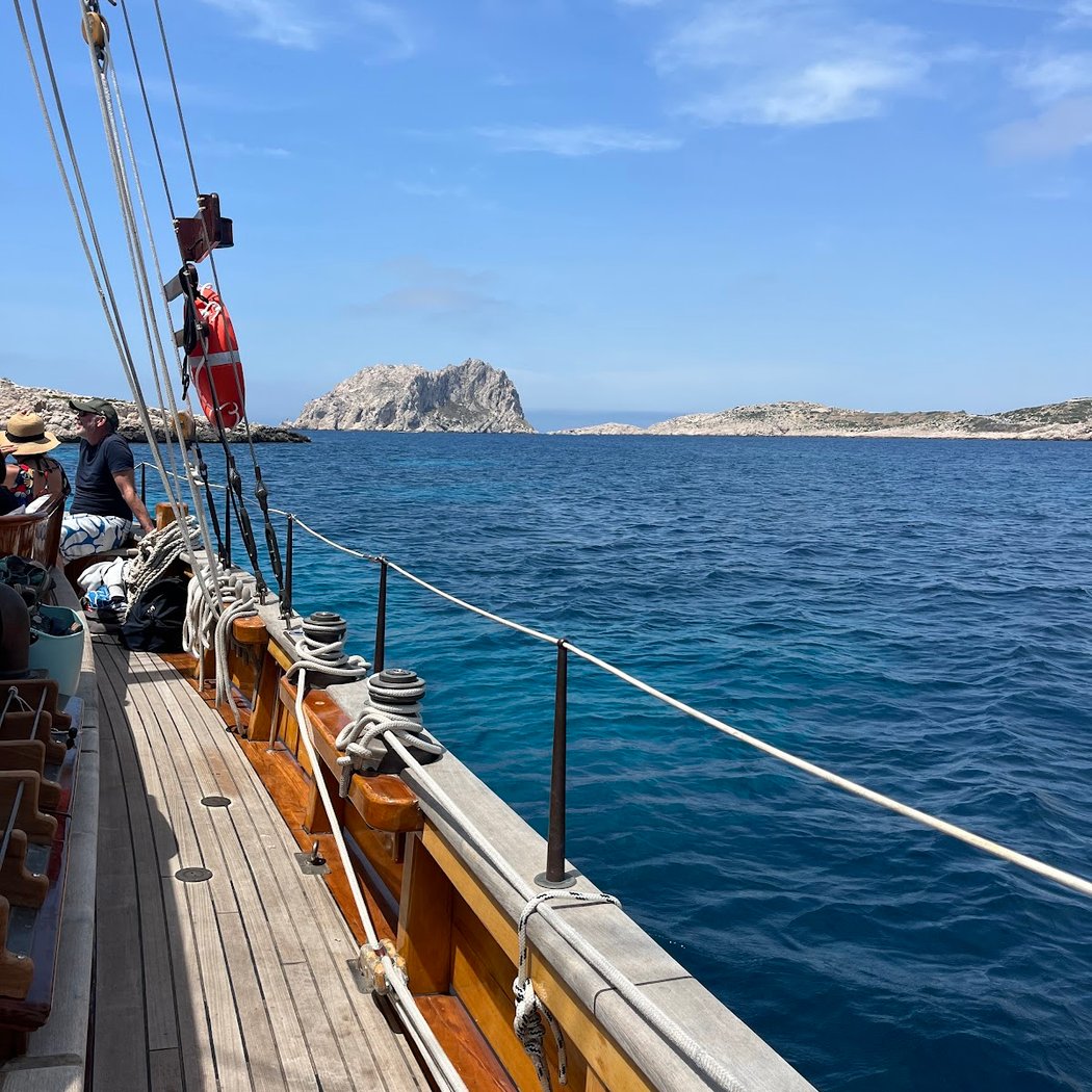 Schooner Alliance - Sailboat rental 2