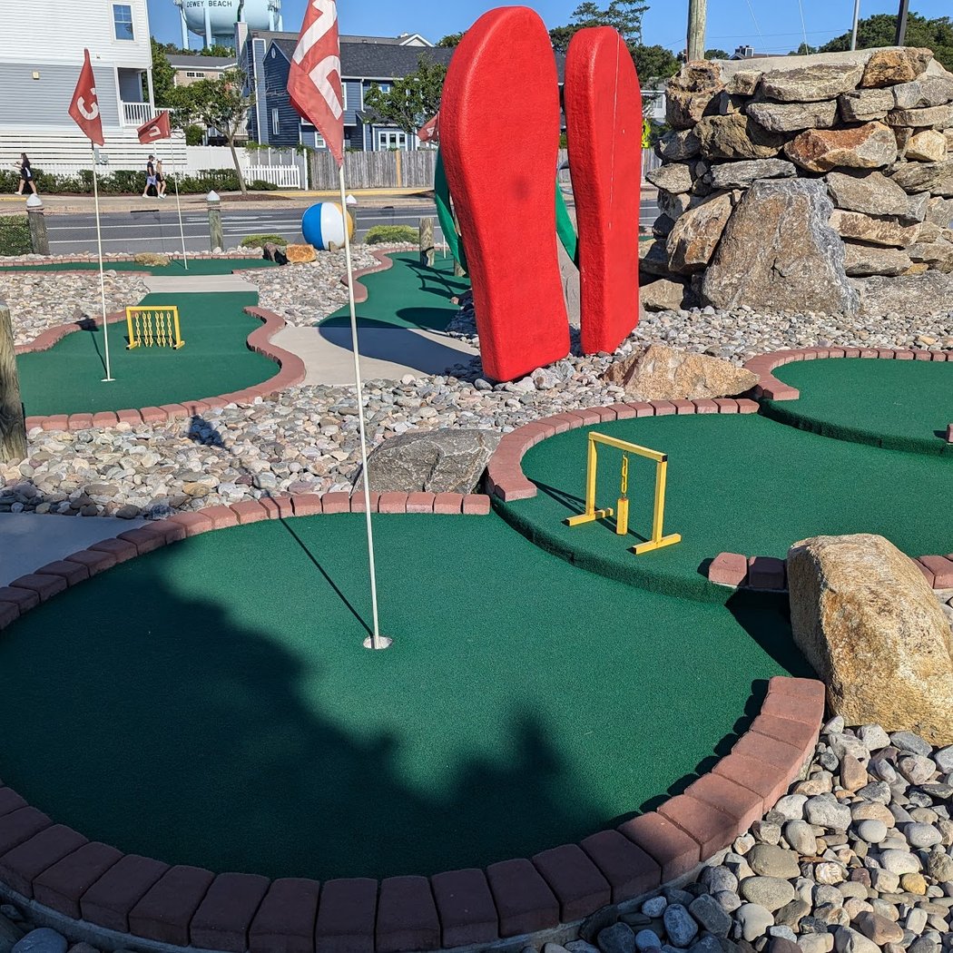 Nick's Mini Golf - Nick's Dewey Beach Golf 2