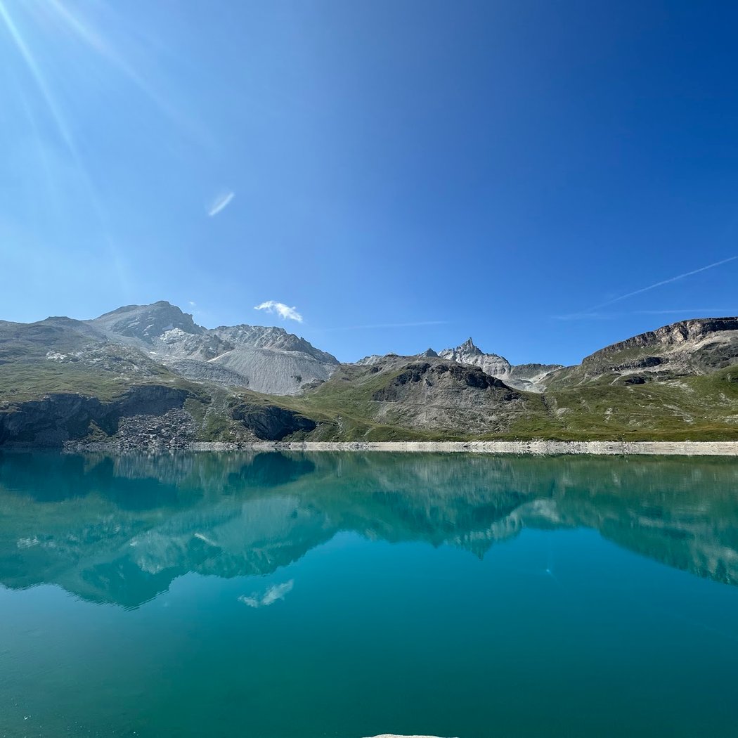 Lac de la Sassière 2