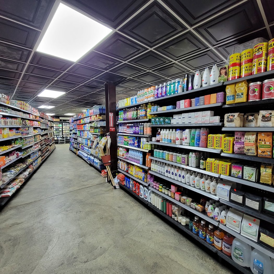 Es Wholesome Foods Natural & Organic Products Deli-Grocery Etc. 3