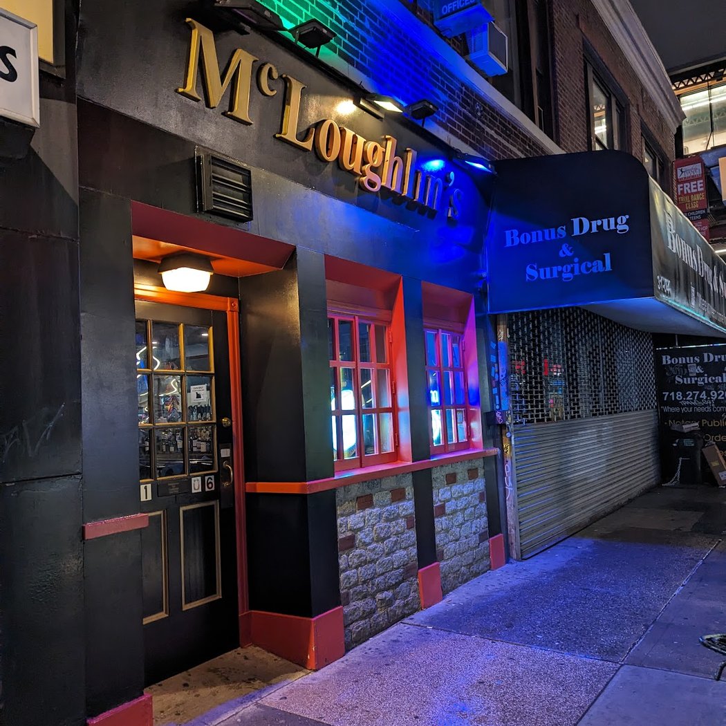 Mc Loughlin Astoria Bar 3