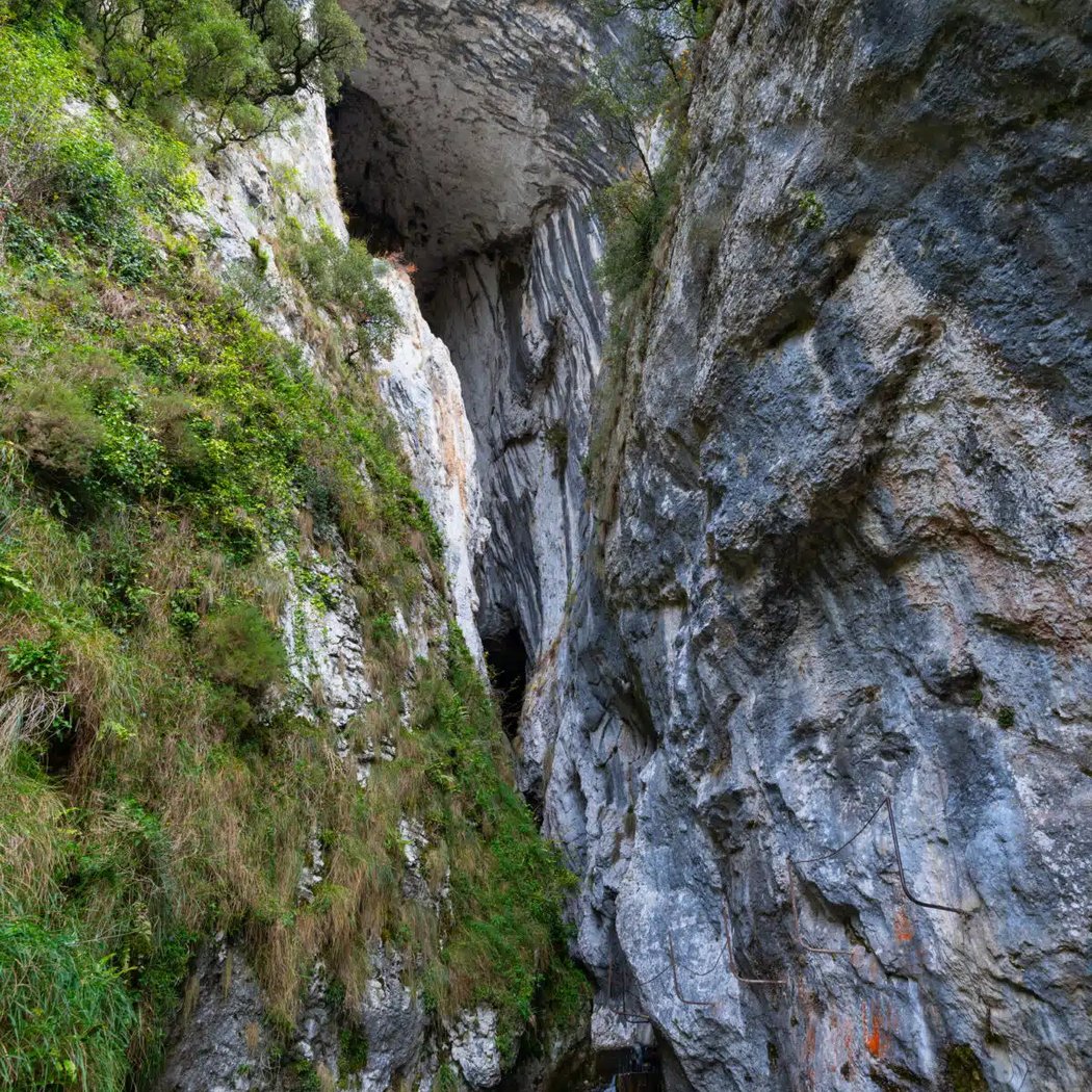 Cueva de la Leze 3