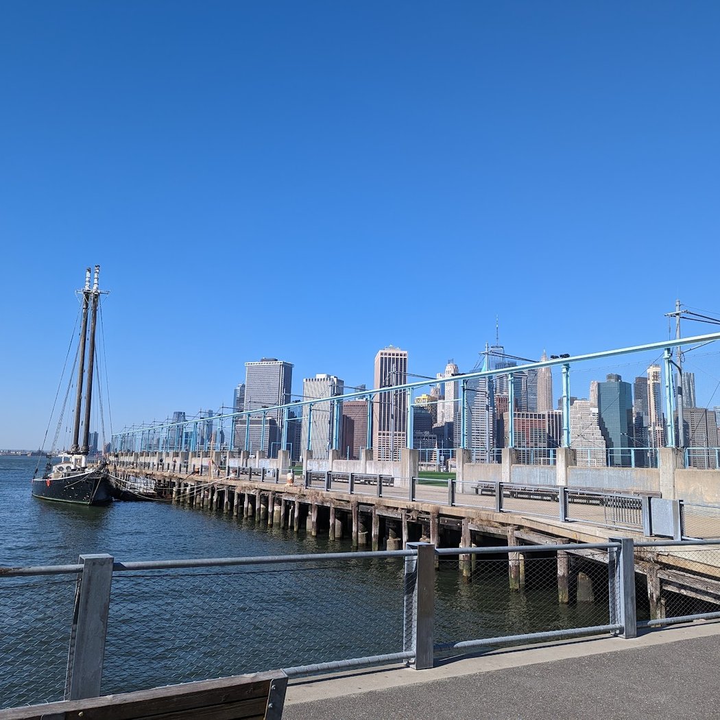 Brooklyn Bridge Park - Pier 6 - Beach Volleyball Courts 2