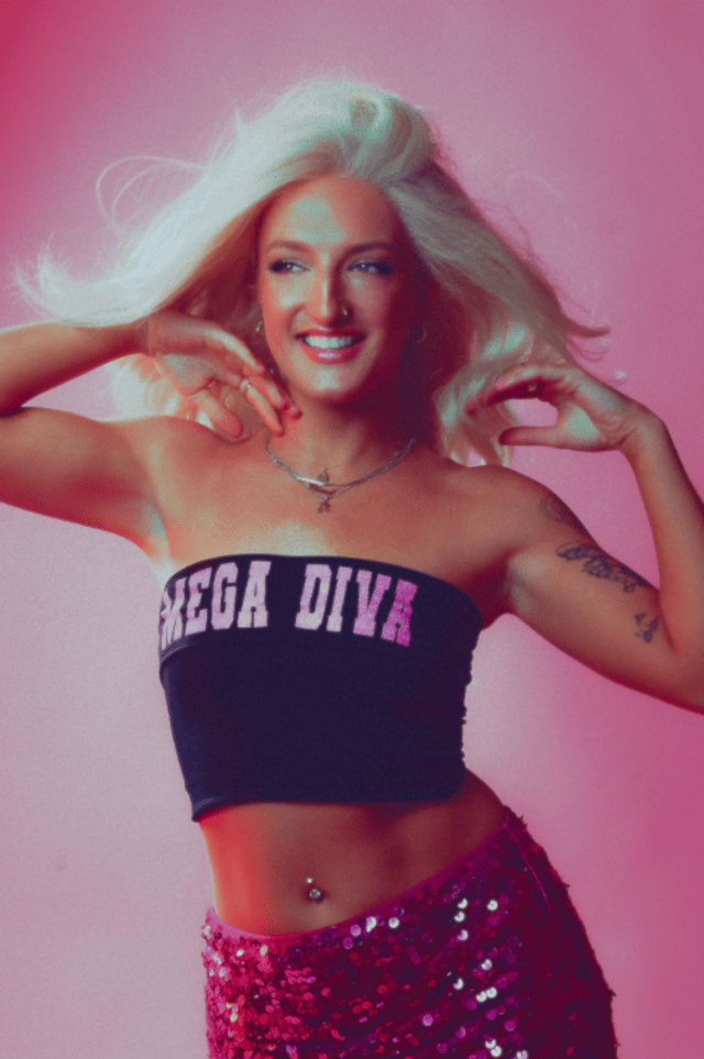 Lady Di Mega Diva • Siobhan • Mollie Edsell • Lucia 1