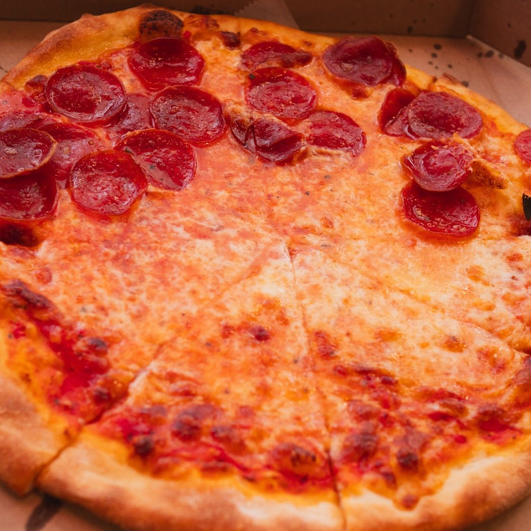 Arcuri's Pizza & Salad 3
