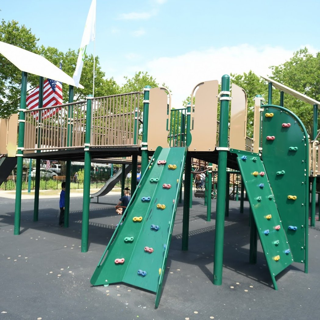 DiGilio Playground 2