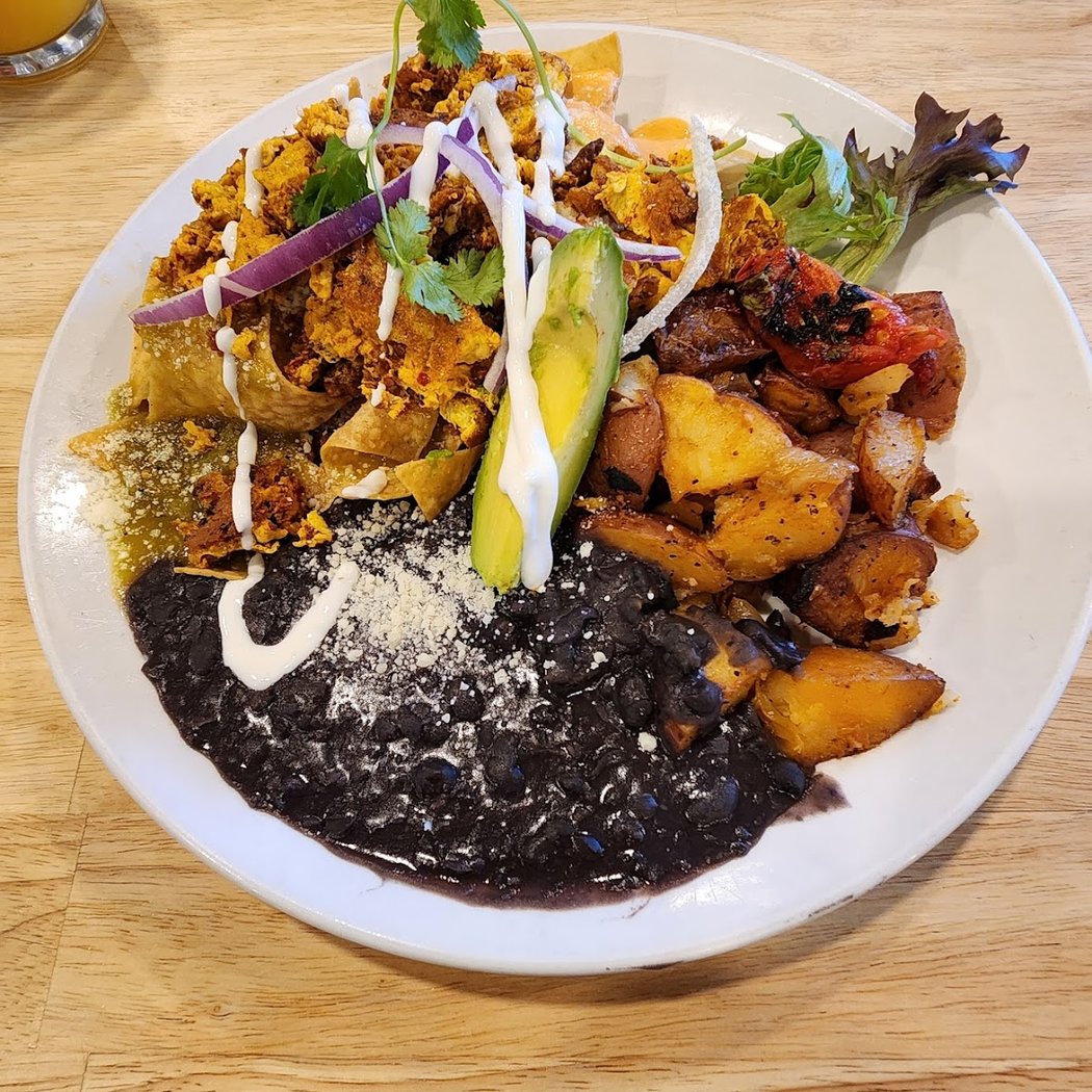 La Mo Restaurant 2