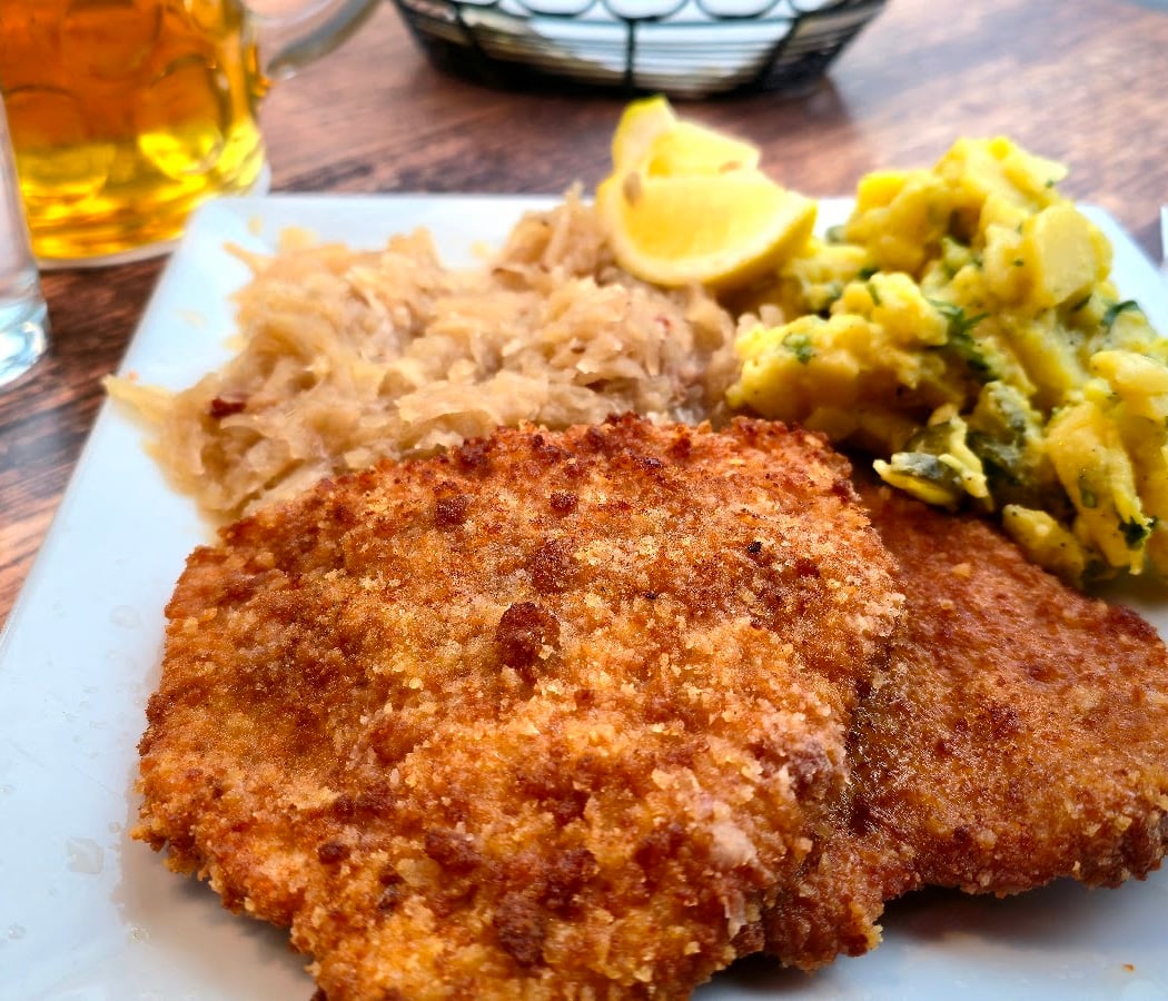 Max Bratwurst und Bier 4