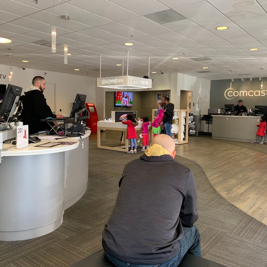 Xfinity Store by Comcast 2