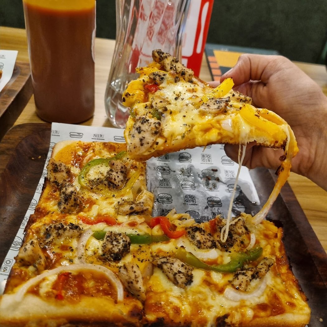 PIZZA ON BOARD 1